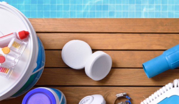 Pools 101: Water & Chemistry Image