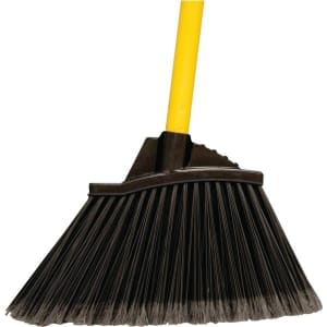 Brooms & Dustpans