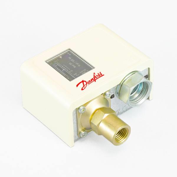 Honeywell Gas Pressure Switch, Break On Fall, Manual Reset, 1/4 NPT, 0.