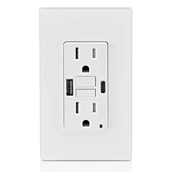 Leviton Smartlockpro Self-Test Gfci With 24w Type A/C Usb, 15 Amp, White