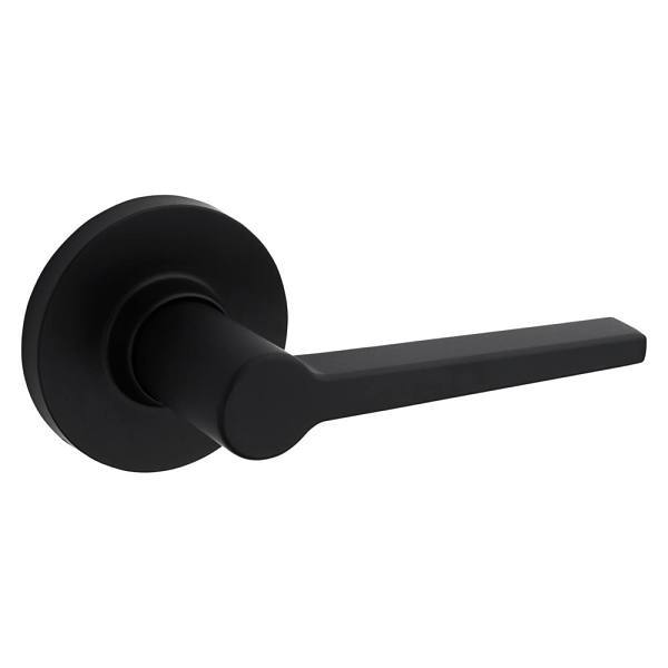 Kwikset Daylon Hall/Closet Passage Door Lever in Matte Black