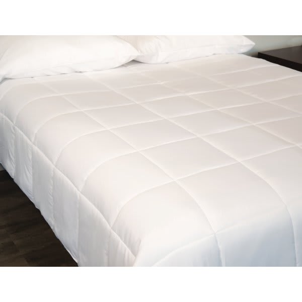 Tempo™ Light Weight Blanket Insert, King 104x90", White, Case Of 4