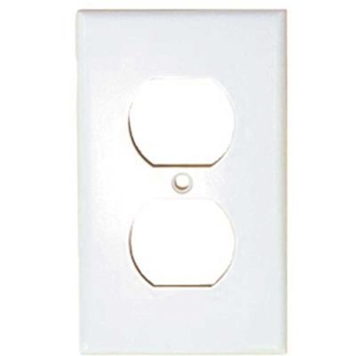 Preferred Industries 1-Gang Duplex Outlet Wall Plate Plastic White