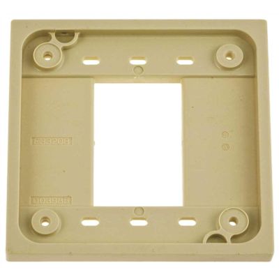 HUBBELL WIRING 4-Plex Hospital Grade Adapter Plate, Ivory