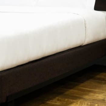 Image for Captivate Bed Skirt For Days Inn By Wyndham, King, Case Of 6 from HD Supply