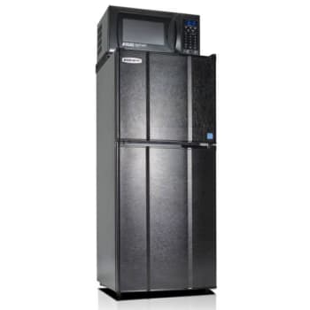 Microfridge 4.8cf Refrigerator With 700 Watt Microwave Black
