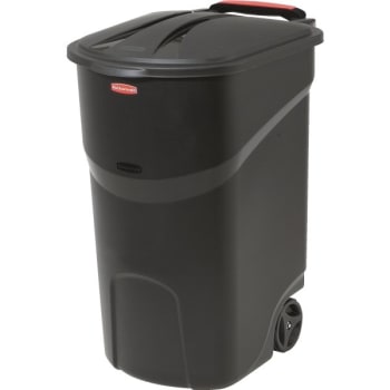 Rubbermaid Roughneck 45 Gallon Wheeled Rollout Trash Can w/ Lid (Black)