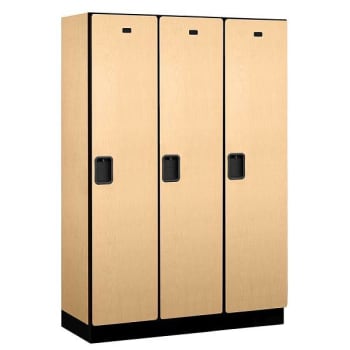 Salsbury Industries 18" Wide Single Tier Wood Locker, 3 Wide, 18" Deep, Maple