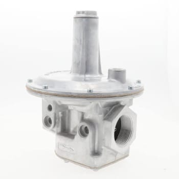 Maxitrol 1-1/2" Npt 10 Psi Max Inlet 3-8" Wc Op Balanced Gas Regulator