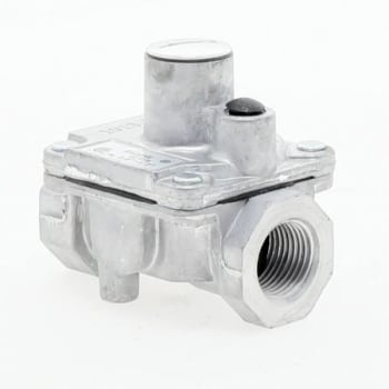 Image for Maxitrol 3/8"npt 1/2psi Inlet 3-5"wc Outlt Rbbr Seat Poppt Applnce Gas Regulator from HD Supply