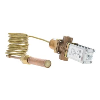 Image for Johnson Controls 3/8"npt 115 To 180 F Heating Actuated Water Regulating Valve from HD Supply