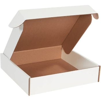 Box Partners 13 X 13 X 3" White Deluxe Literature Mailers Package Of 50