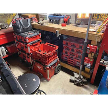 Milwaukee Packout 22 In. Rolling Modular Tool Box